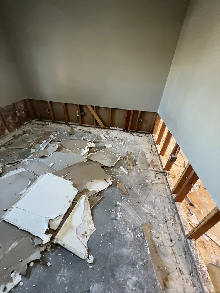 Slide of Pichingo Handyman Services