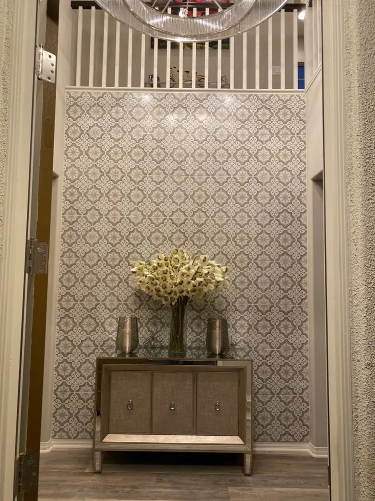 Slide of Picture Perfect Handyman