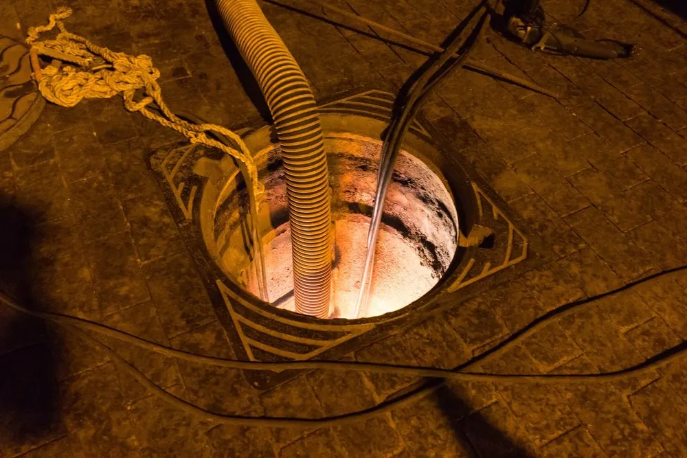 Slide of Pipe Detectives