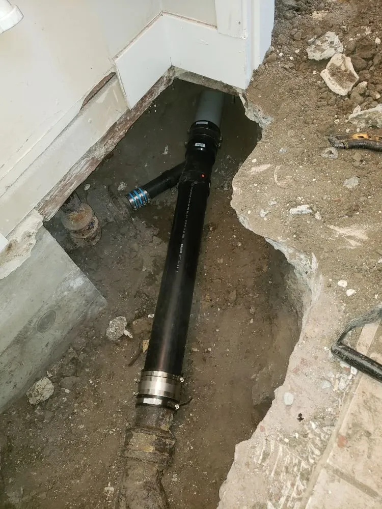 Slide of Pipe-Thru Trenchless Plumbing