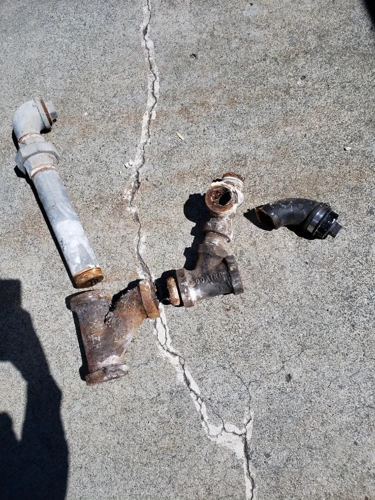 Slide of Pipe-Thru Trenchless Plumbing