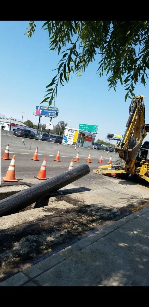 Slide of Pipe-Thru Trenchless Plumbing