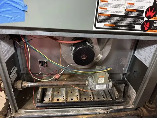 Plateros Services Logo