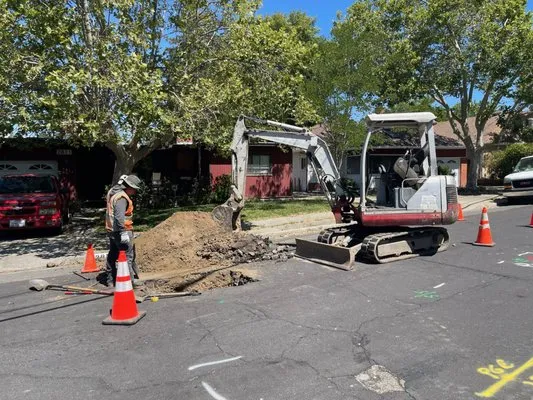 Platinum General Engineering & Construction Company Logo