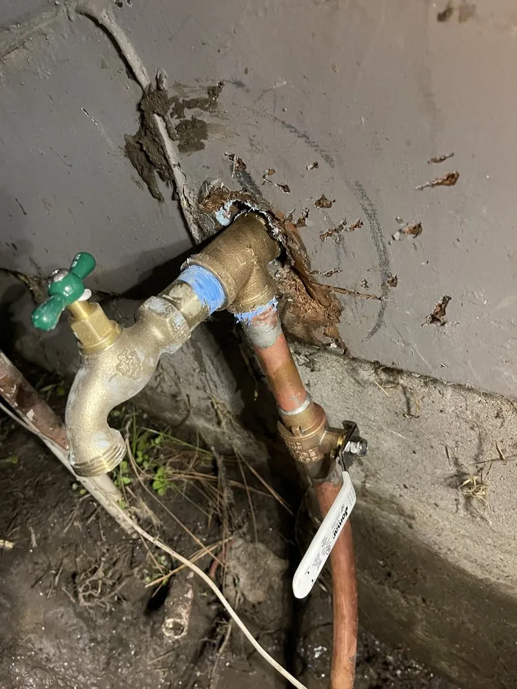 Slide of Platinum Plumbing And Drains