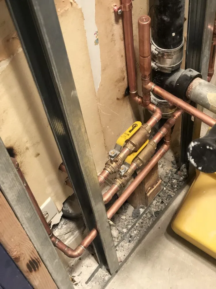 Slide of Pllumai Contracting