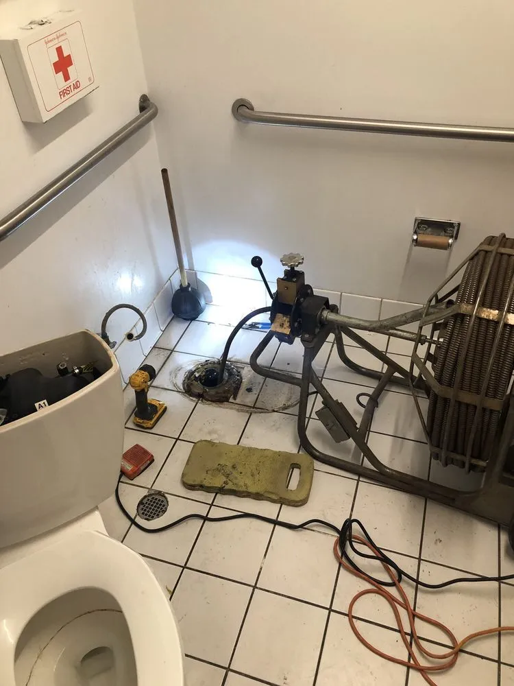 Slide of Plomeria 24/7