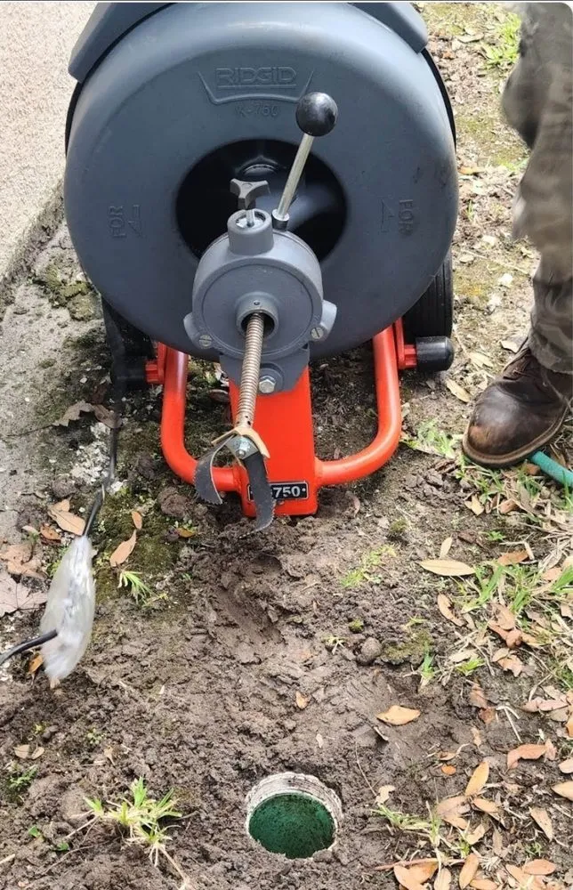 Slide of Plomero Destapes