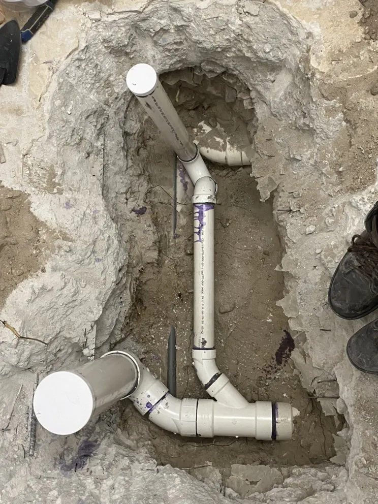 Professional pipe repair experts serving Hialeah, FL - Plomeros en Miami 