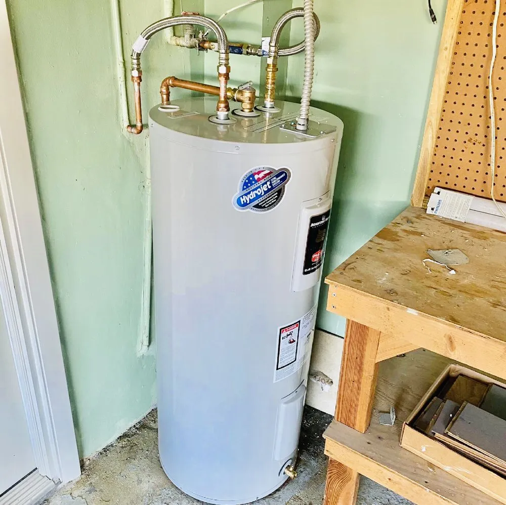 Slide of Plomeros en Miami