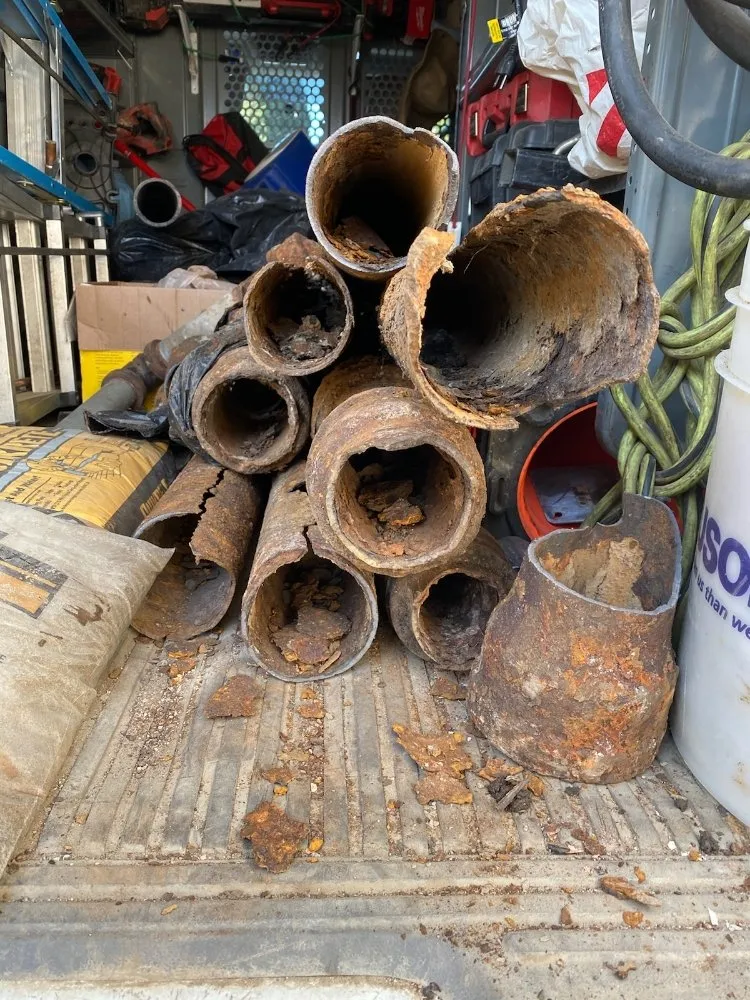 Slide of Plumb Bee Plumbing