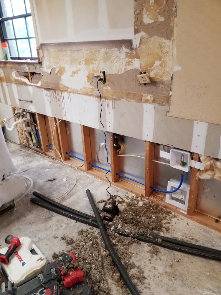 Slide of Plumb Masters