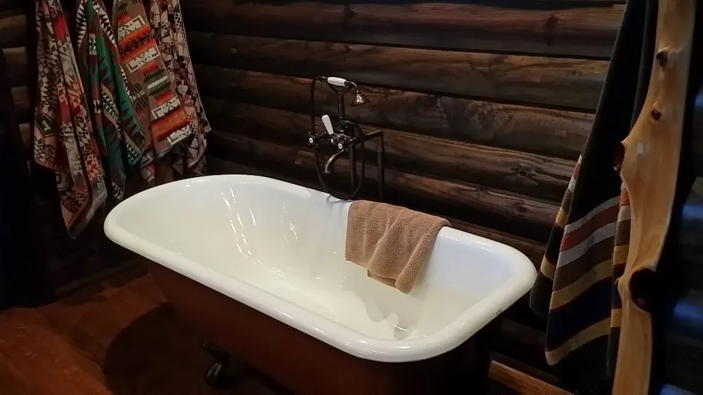 Slide of Plumb Unique