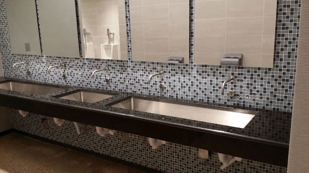 Slide of Plumb Unique