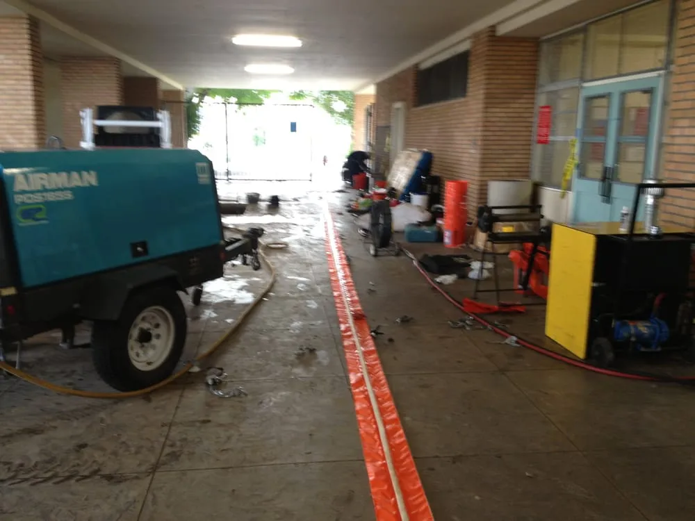 Emergency drain cleaning for homes in San Fernando Valley, CA by Plumber in Sherman