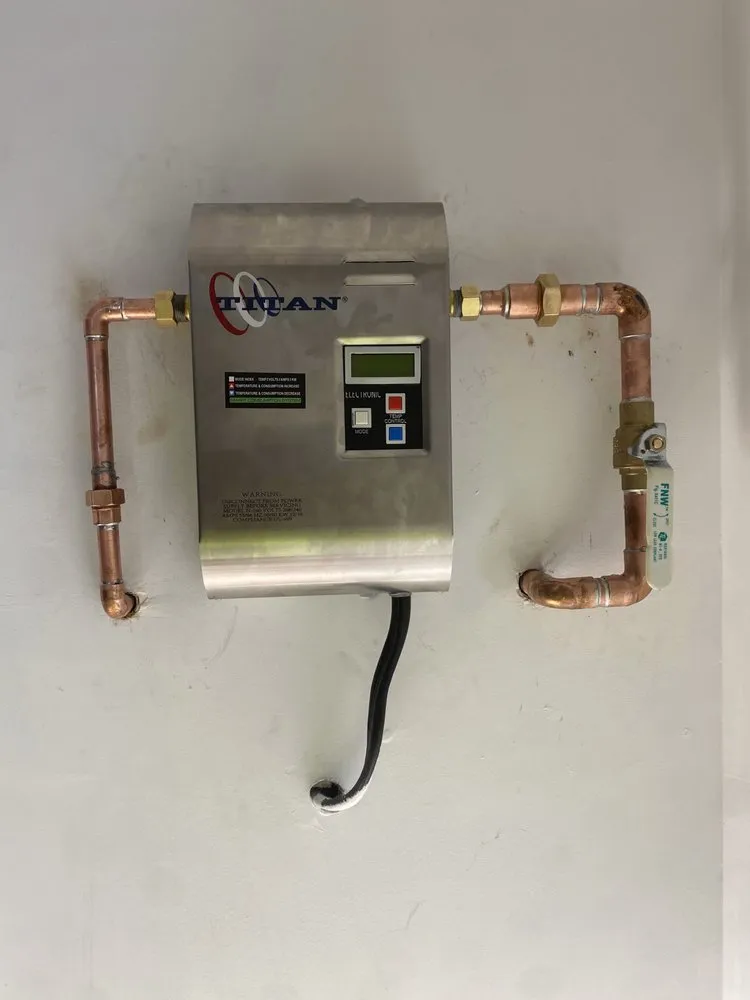 Slide of Plumbers 24x7