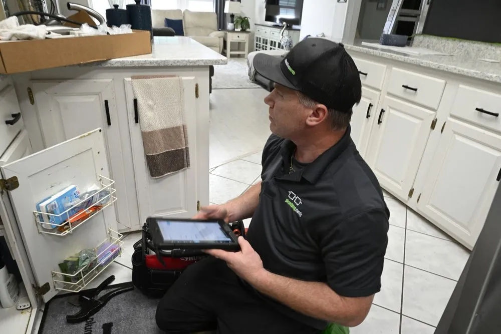 Quality emergency plumbing experts serving Fort Myers, FL - Plumbing & Cooling Nerds