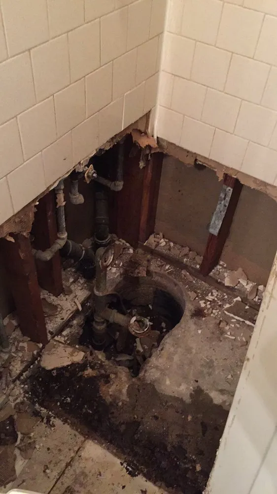 Top-rated plumbing repair in Houston, TX by Plumbing By D.L.T