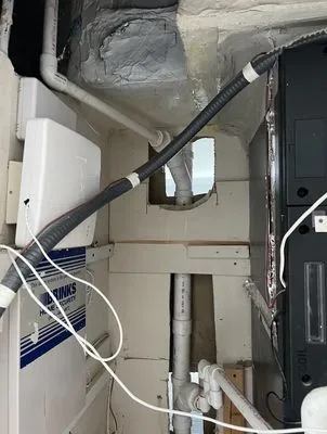 Plumbing Experts Logo