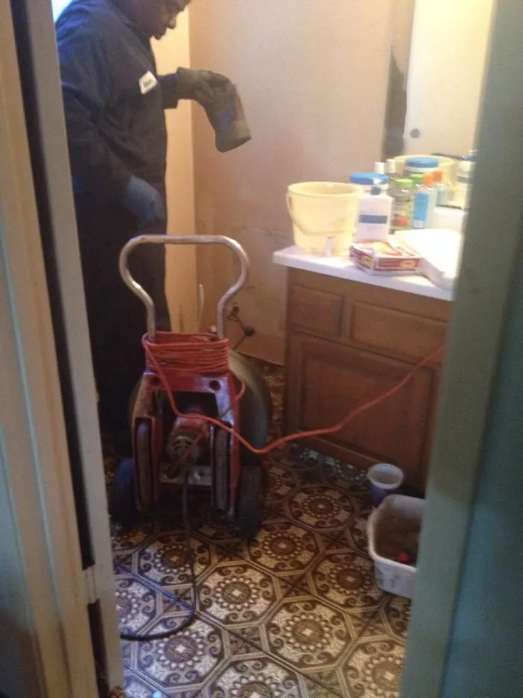 Emergency pipe repair service in Oakland, CA - Plumbing For Less