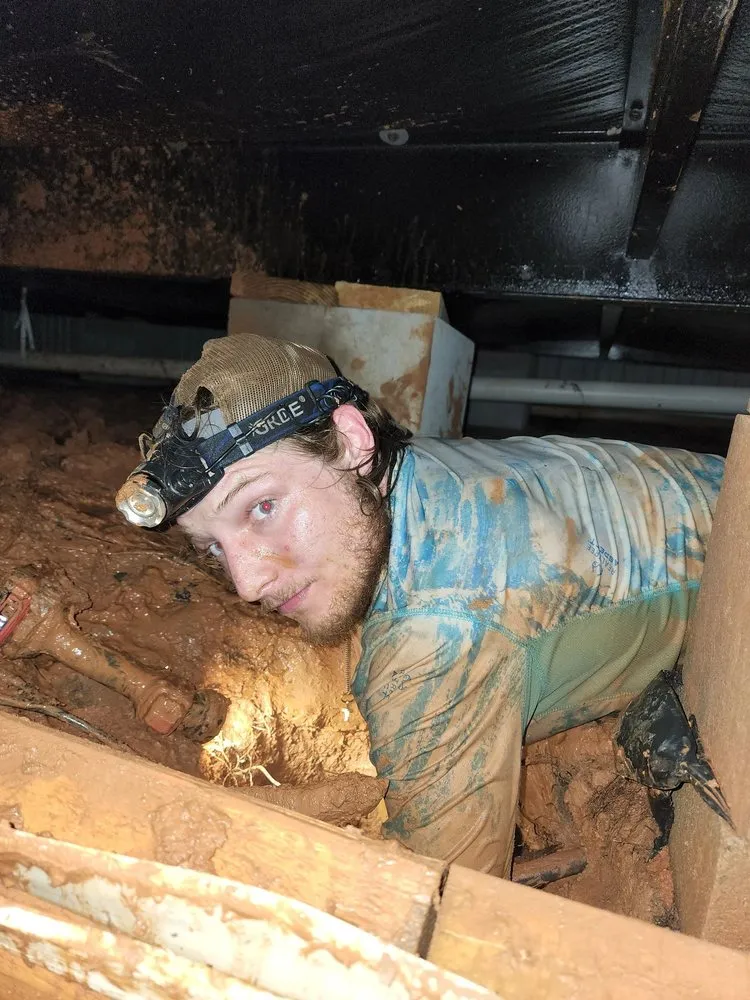 Slide of Plumbing Paramedic 911