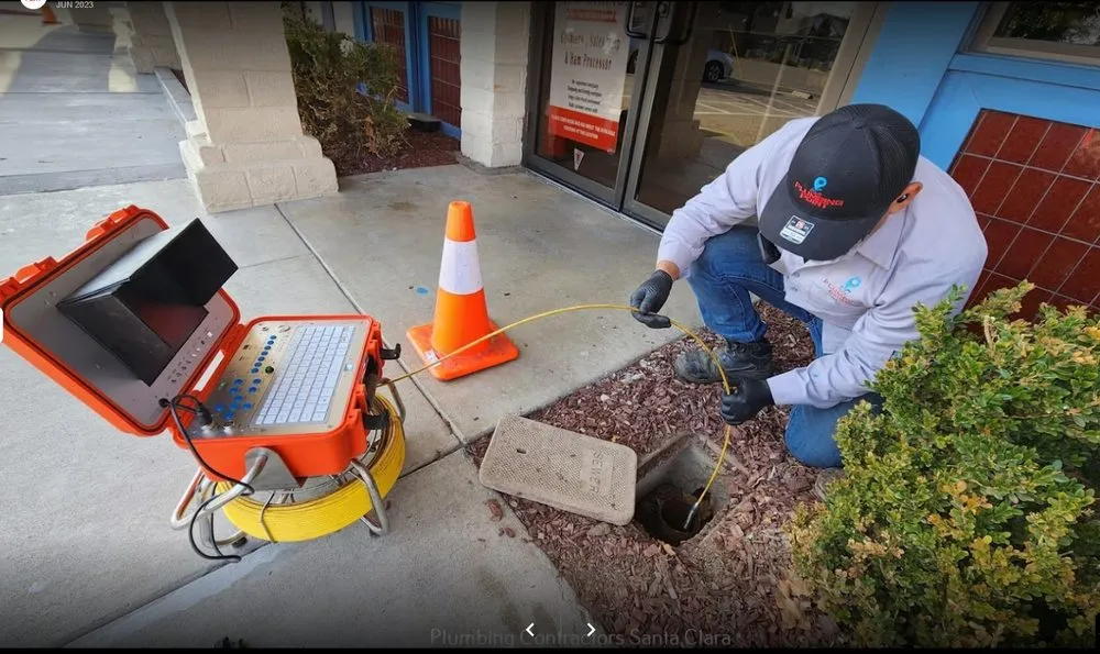 Professional water heater service experts serving Santa Clara, CA - Plumbing Point