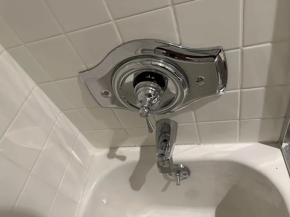 Slide of Plumbing Services Leo