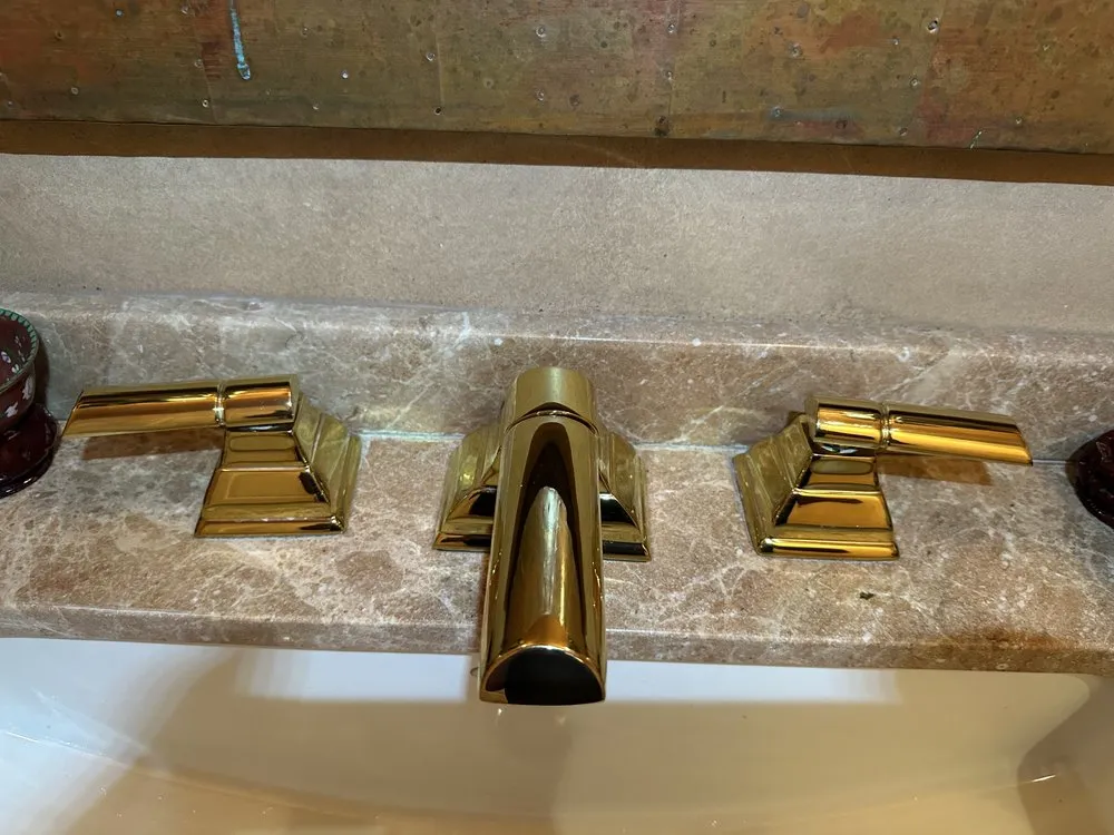 Slide of Plumbing Services Leo