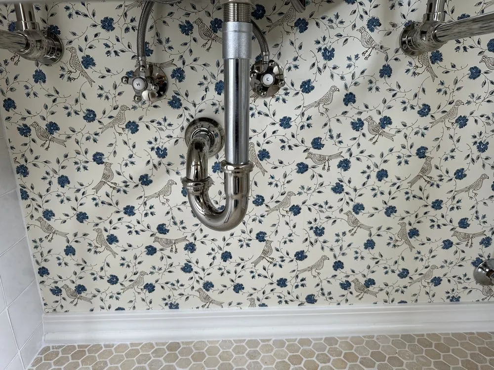 Slide of Plumbing Services Leo