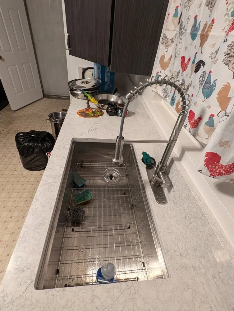 Slide of Plumbing Services Leo