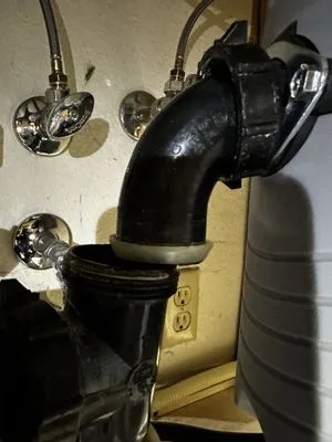 Plumbing Services Leo Logo