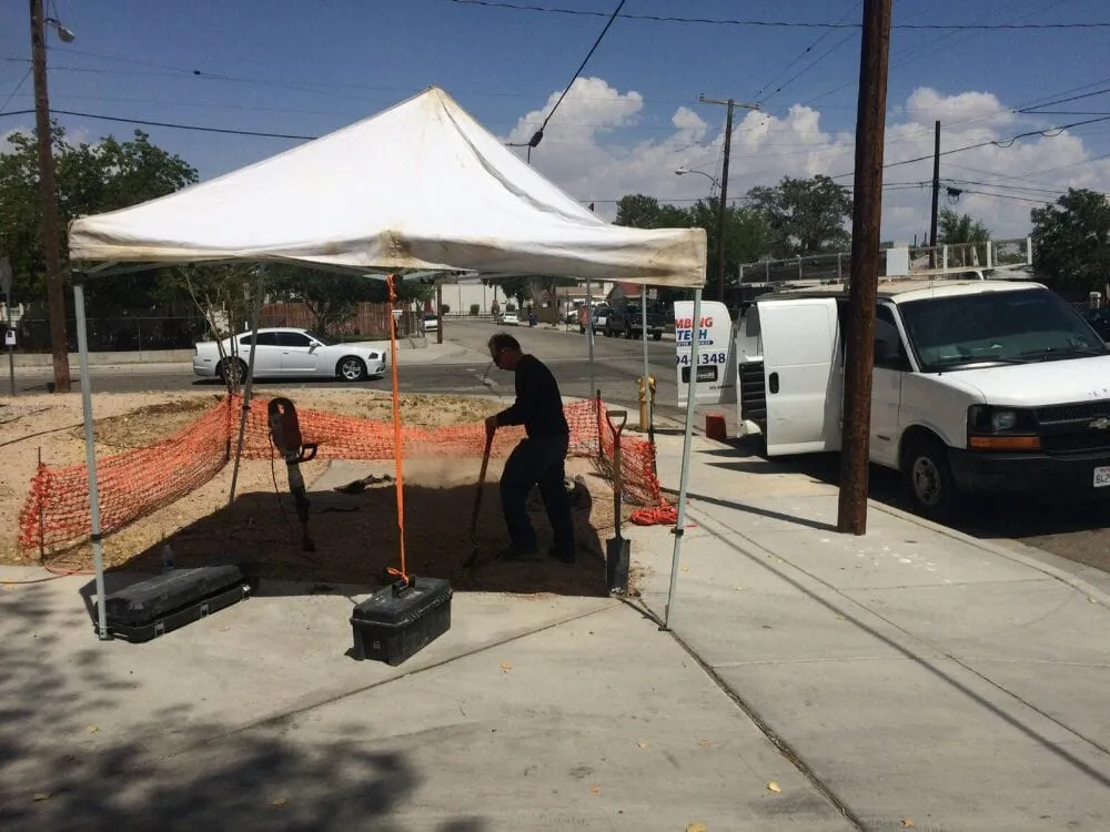 Slide of Plumbing Tech & Rooter Services