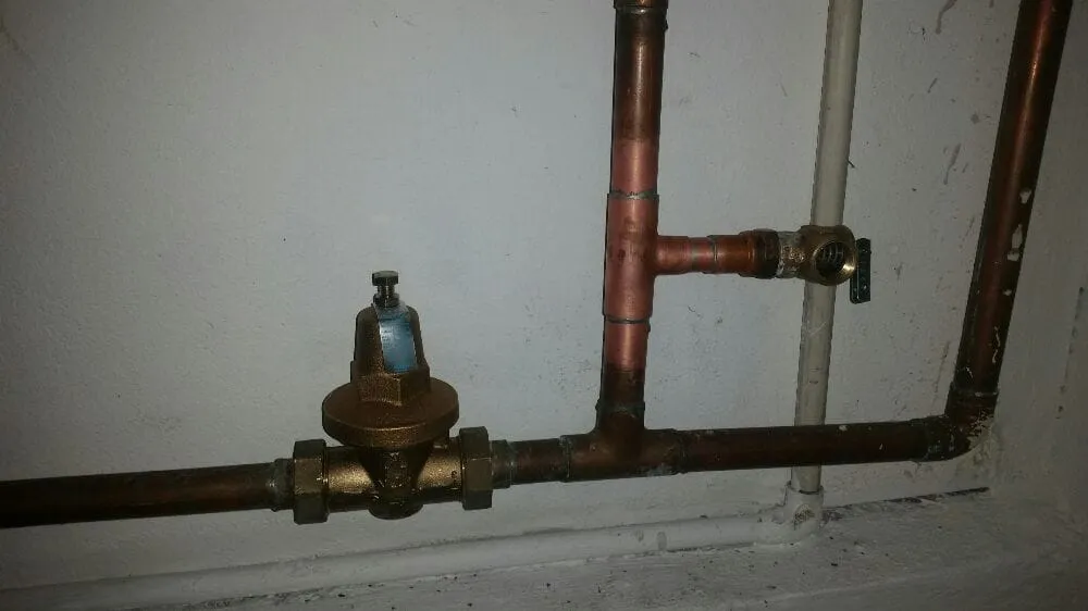 Slide of Plumbing Tech & Rooter Services