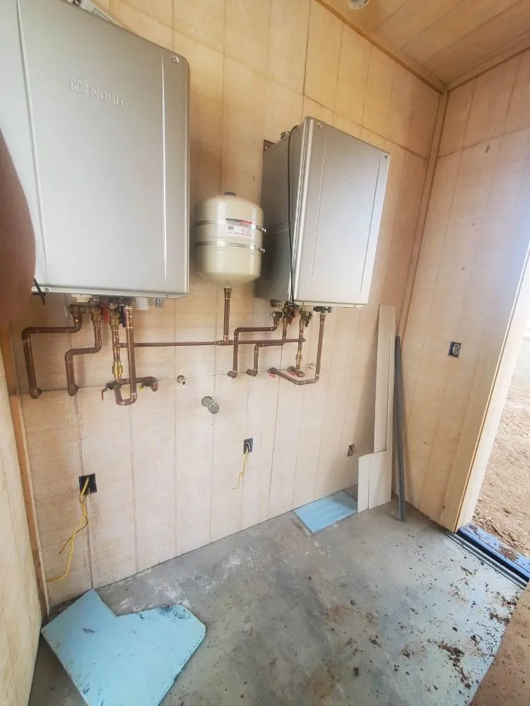 Professional emergency plumbing for homes in San Fernando Valley, CA by Plumbing Valle