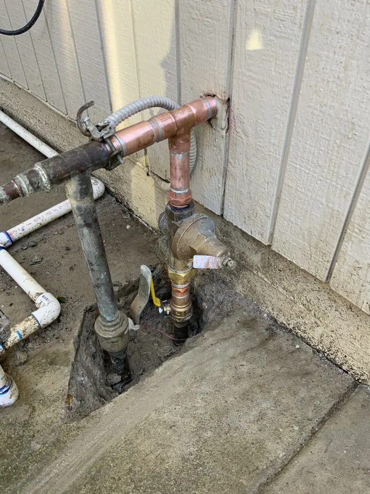 Slide of Plumbum Plumbing & Rooter Service