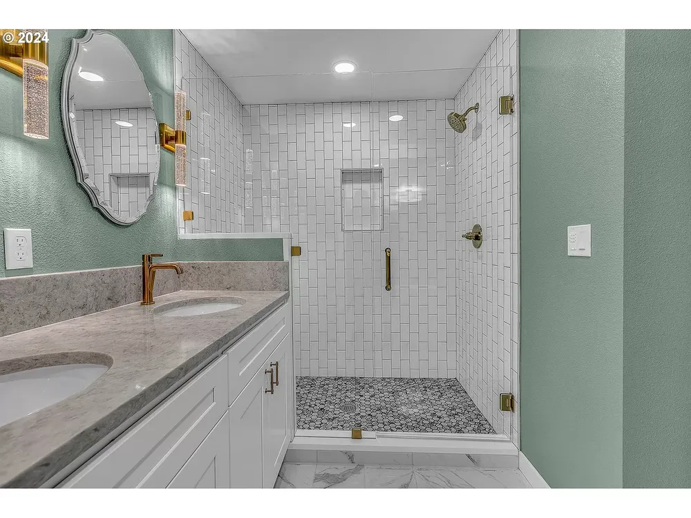 Slide of Pluum Plumbing