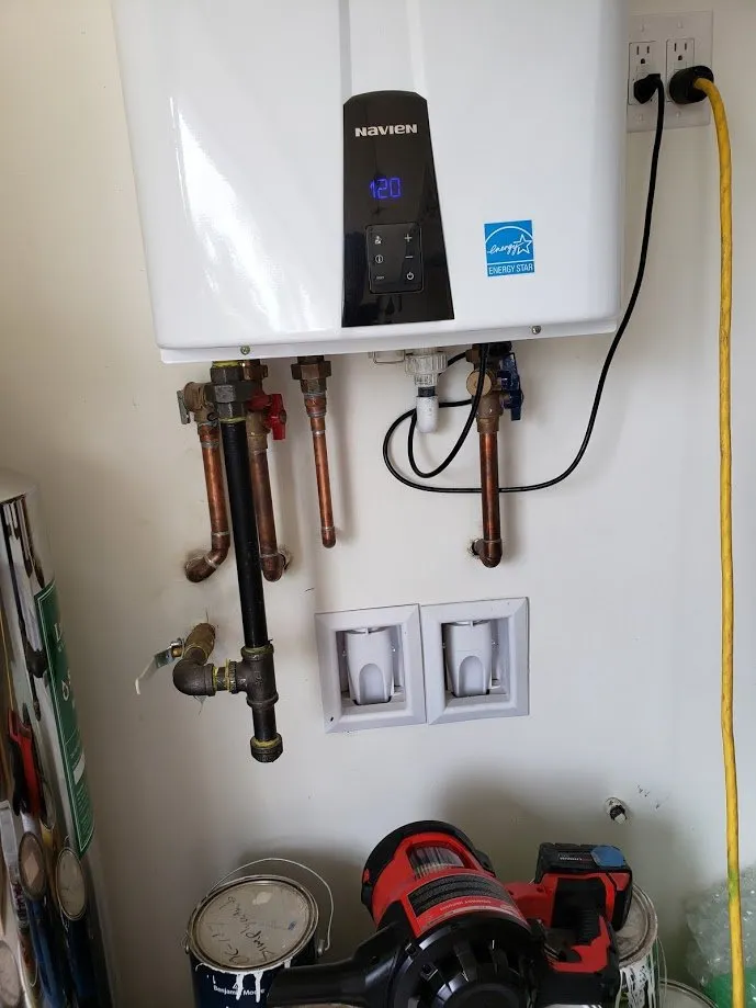 Slide of P&M Plumbing