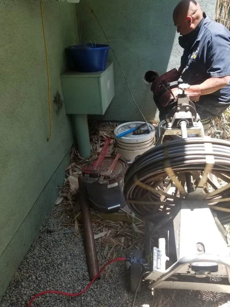 Emergency pipe repair in Los Angeles, CA by Popeye's Platinum Plumbing