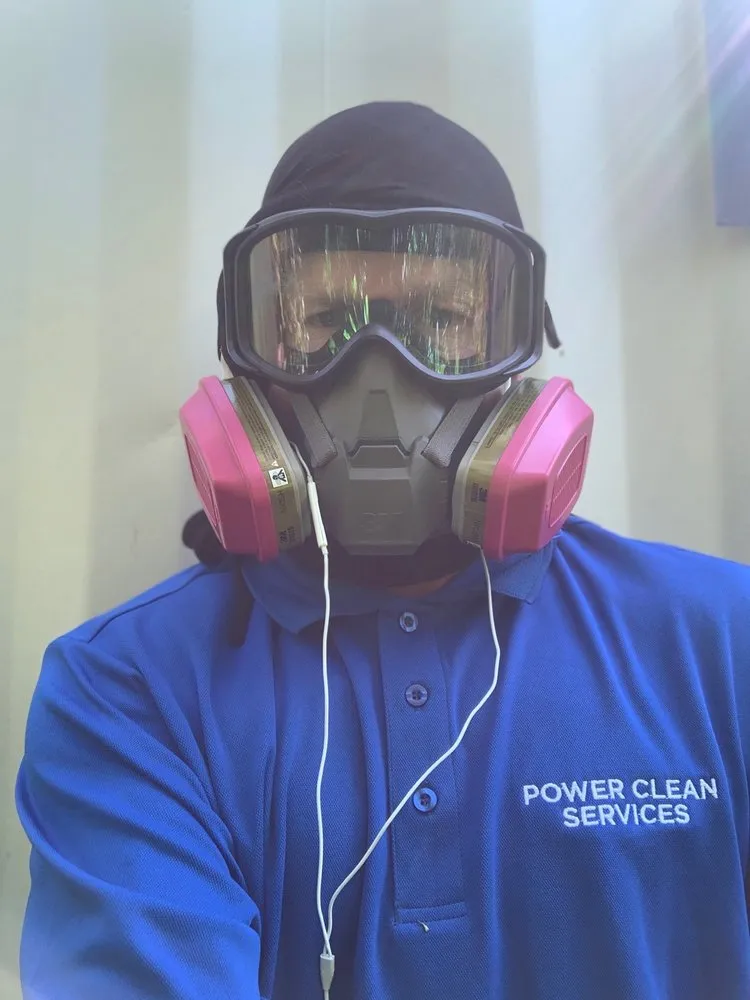 Slide of Power Clean Services