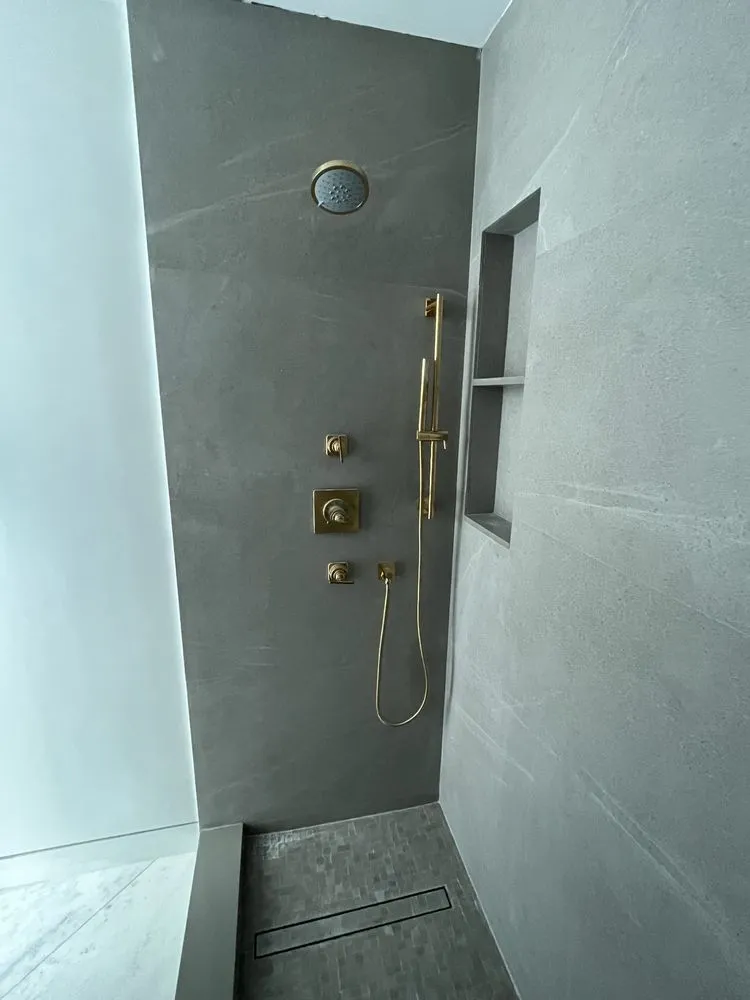 Slide of Pozo plumbing