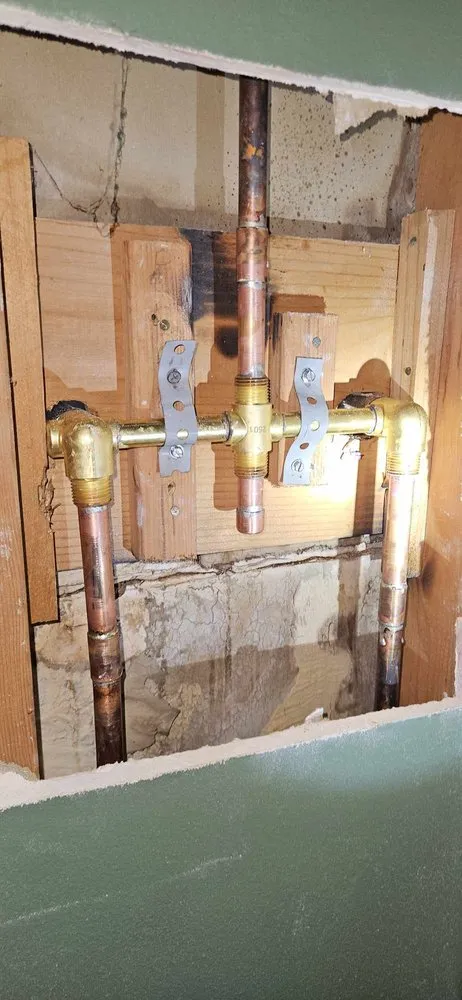 Top-rated pipe repair for homes in Clinton, MO by Premier Plumbing Fixtures and Fiberglass Repair