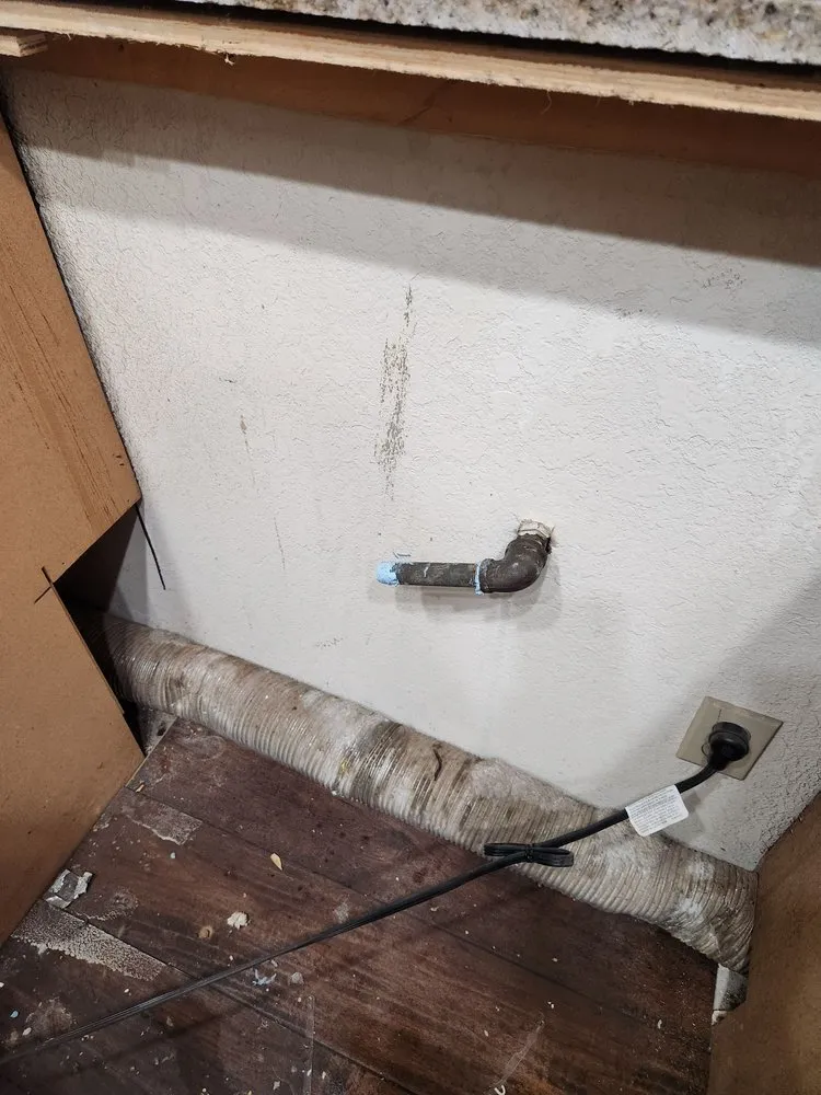 Top-rated water heater service for homes in Paramount, CA by Premier Plumbing