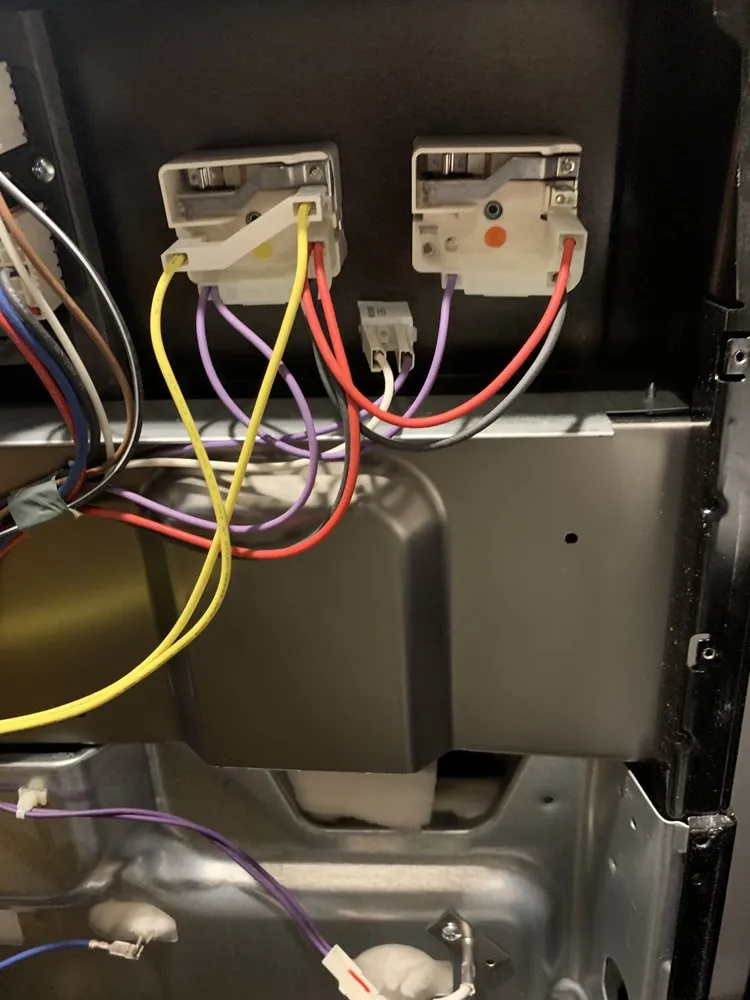 Slide of Premiere Handy