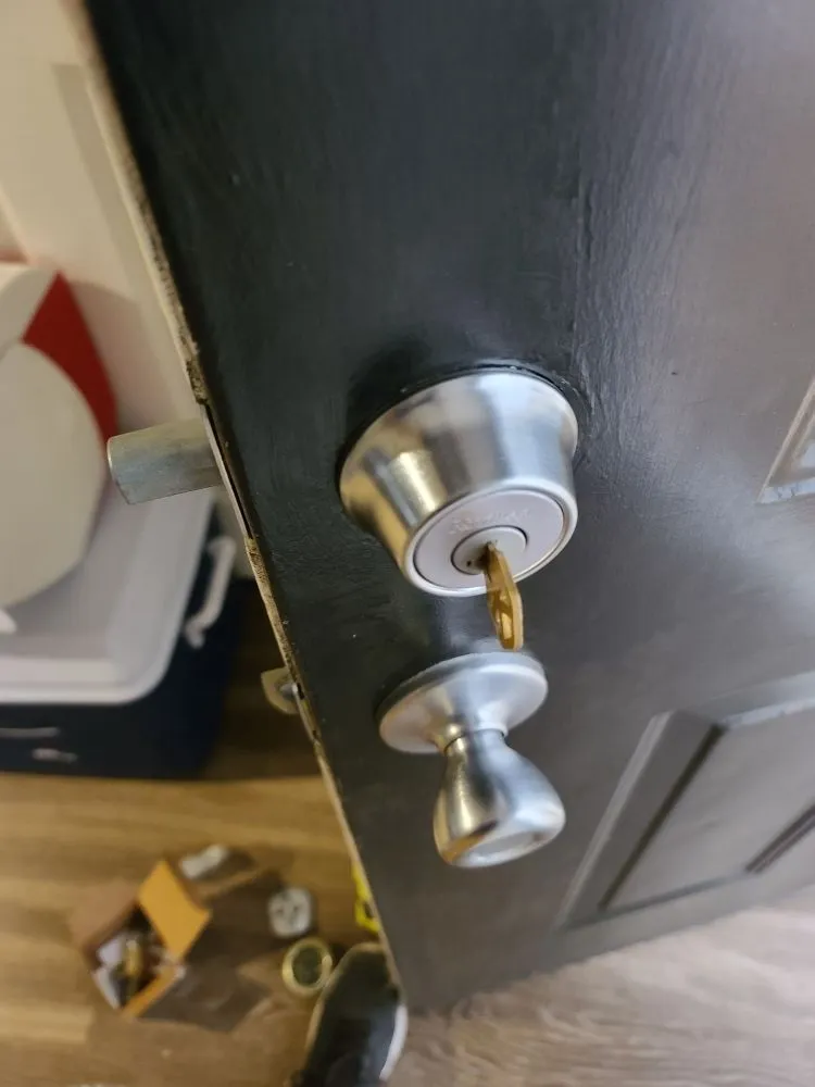 Slide of Premiere Handy