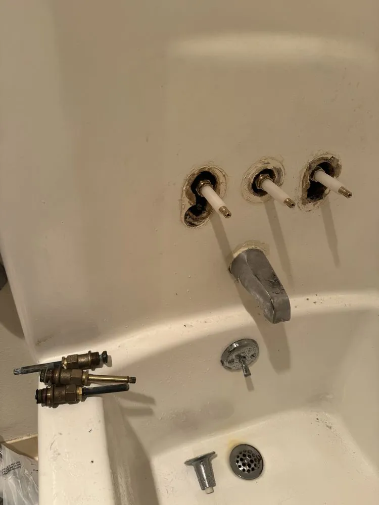 Top-rated water heater service for homes in San Fernando Valley, CA by Pride Plumbing and Rooter
