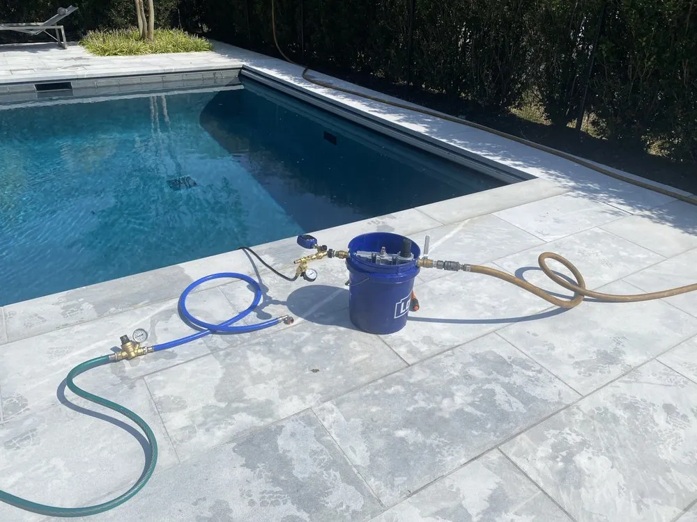 Slide of Prime Line And Leak Detection