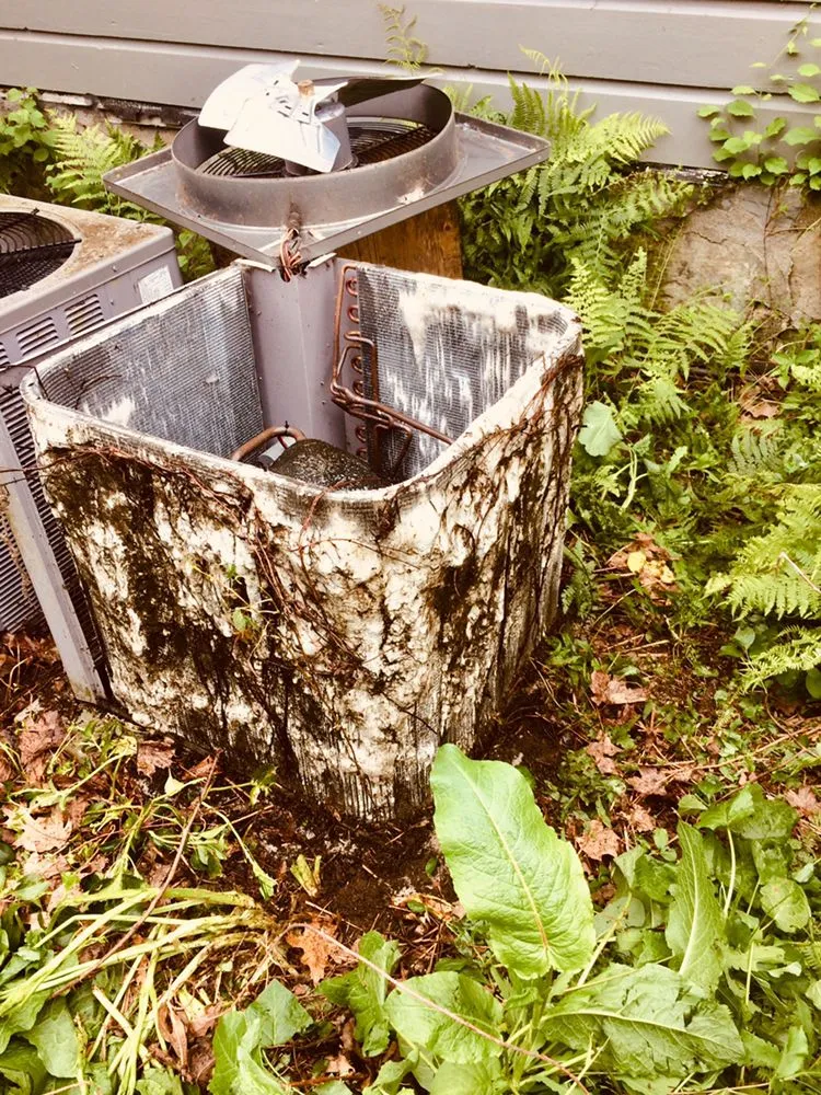 Emergency leak detection in Queensbury, NY by Principe Heating & Cooling