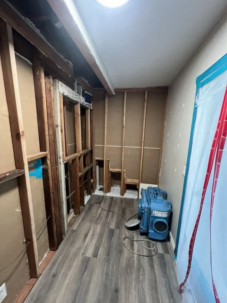 Slide of Pris Construction