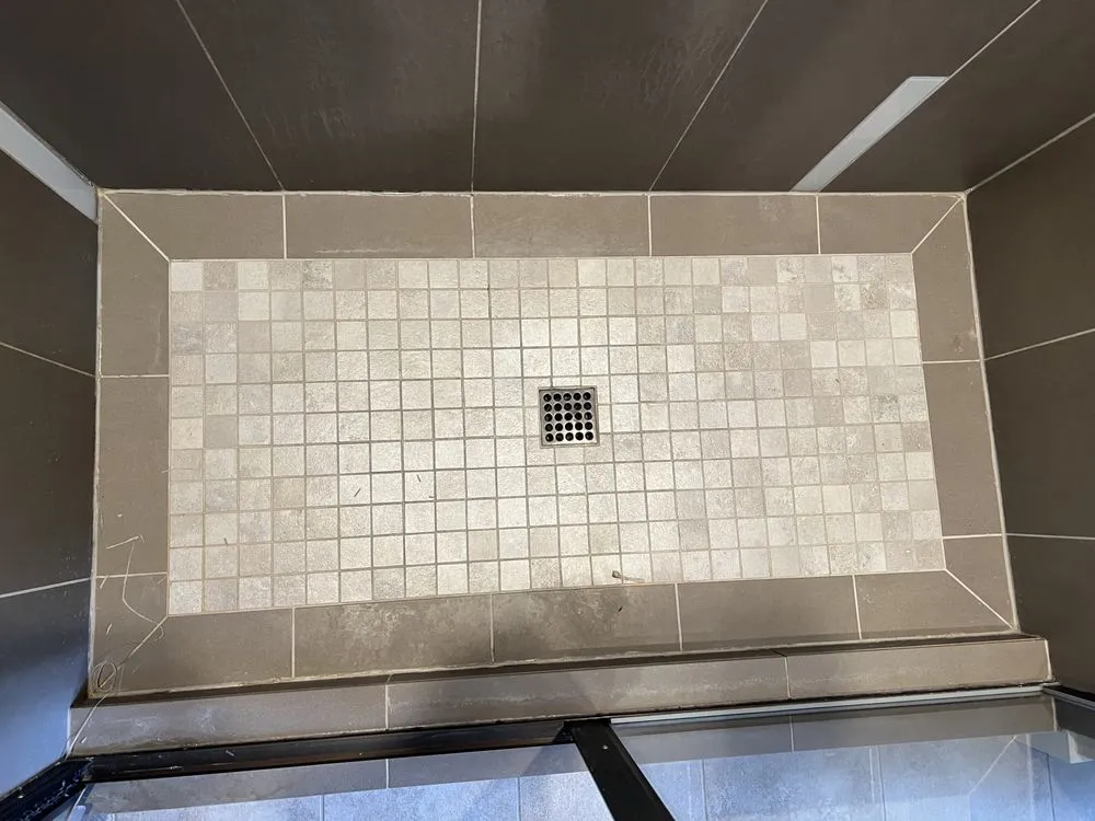 Slide of Pro Bath & Shower Caulking