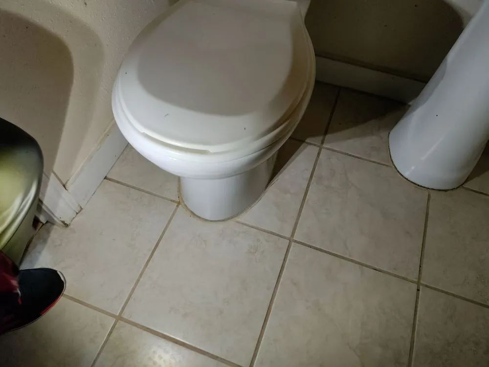 Slide of Pro Bath & Shower Caulking